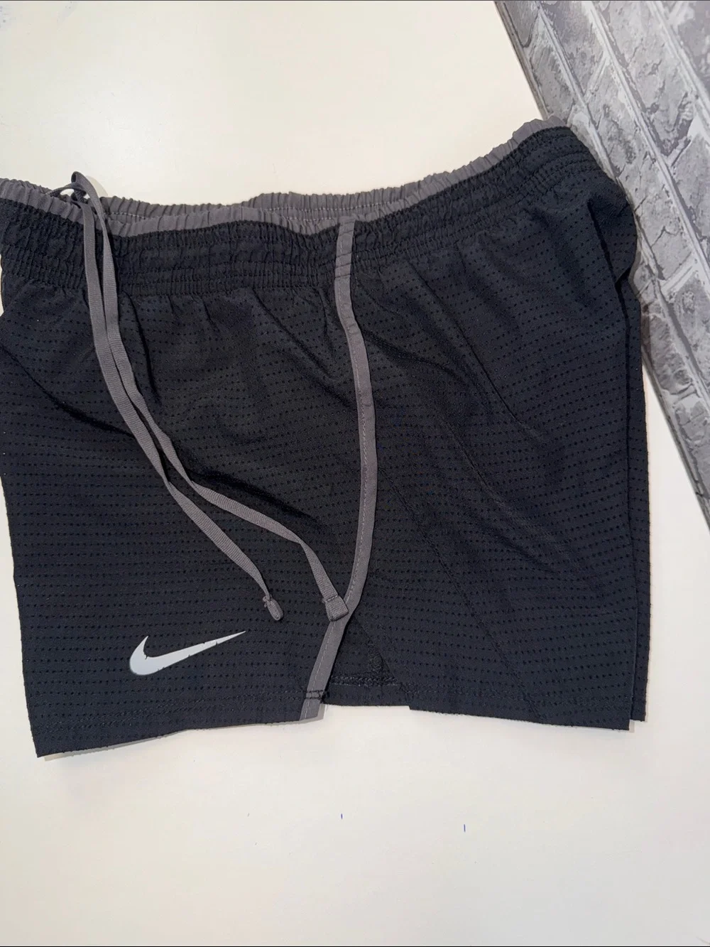 Nike lightweight black